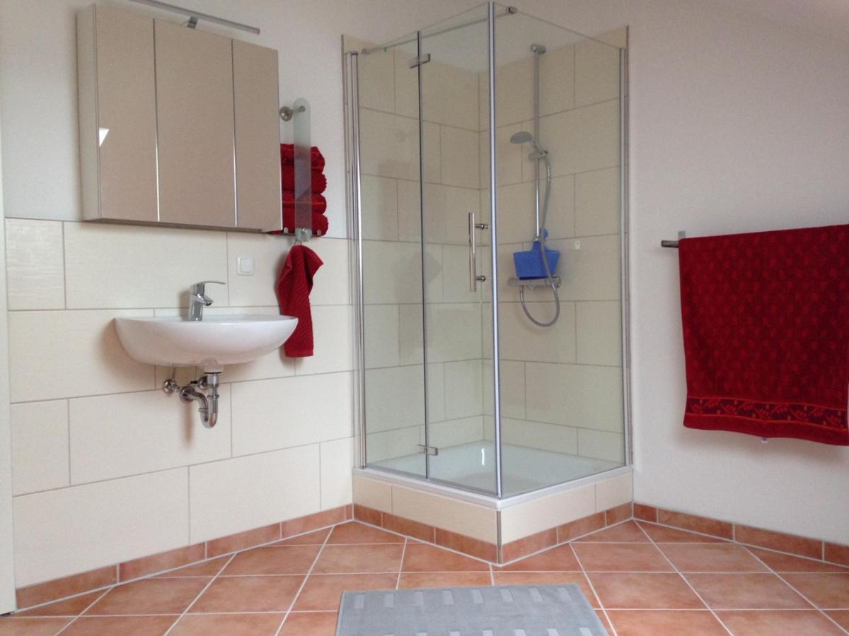 Gemuetliche, Grosszuegige Ferienwohnung Salzhausen Extérieur photo