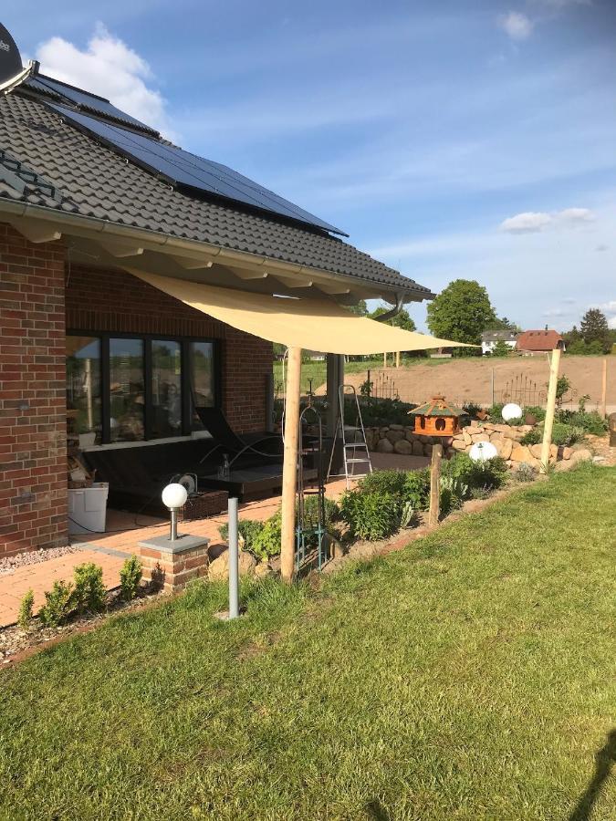Gemuetliche, Grosszuegige Ferienwohnung Salzhausen Extérieur photo